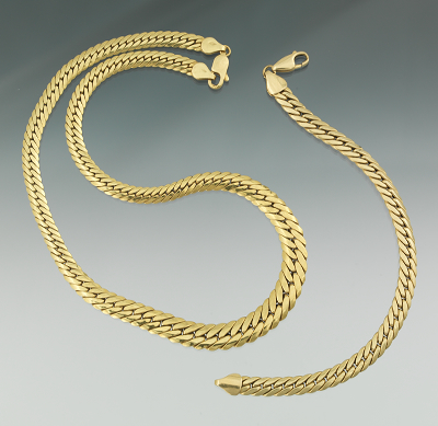 A Ladies' 18k Gold Curblink