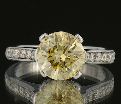 A Ladies' 2.12 Carat Natural