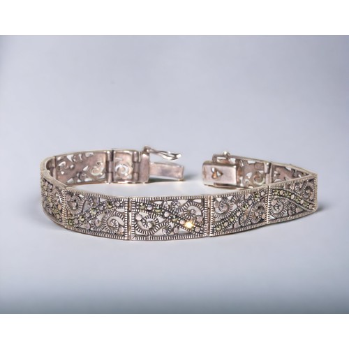 A ladies 925 silver filigree