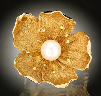 A Ladies' Gold and Pearl Cherry