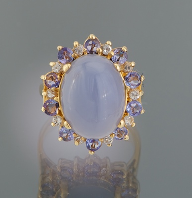 A Ladies' Lavender Chalcedony