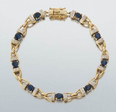 A Ladies' Sapphire and Diamond Link