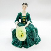 A LADY FROM WILLIAMSBURG HN222