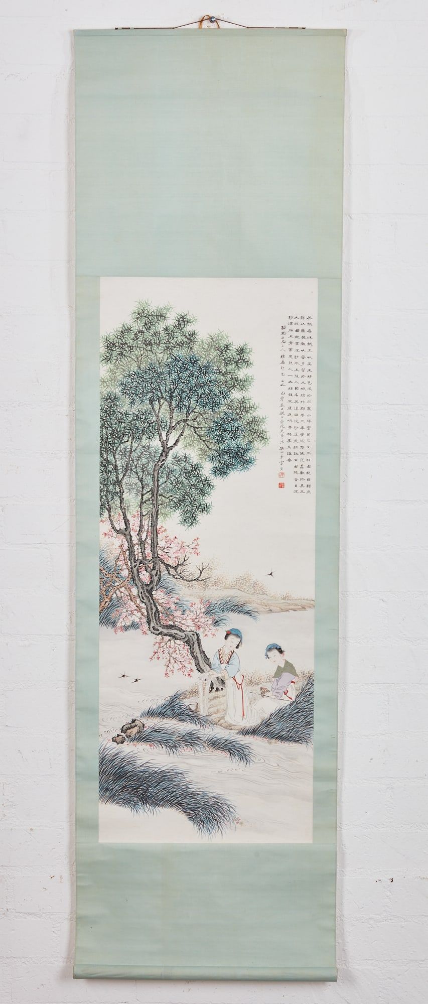 A LADY PAINTING HANGING SCROLLA