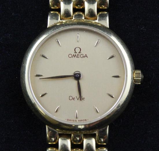 A lady's early 1990's 18ct gold
