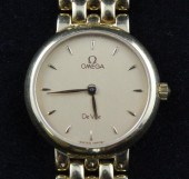 A lady's early 1990's 18ct gol