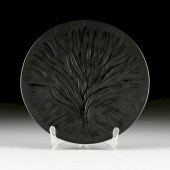 A LALIQUE BLACK CRYSTAL "ALGUE