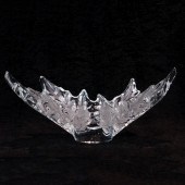 A LALIQUE CLEAR AND FROSTED GL