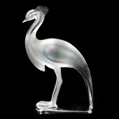 A LALIQUE CLEAR AND FROSTED GL