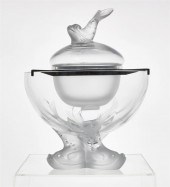 A LALIQUE CLEAR AND FROSTED GL
