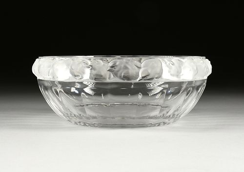 A LALIQUE CLEAR AND FROSTED CRYSTAL