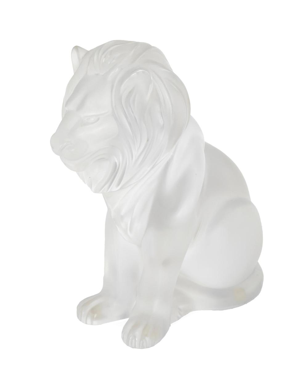 A LALIQUE CRYSTAL LION SCULPTUREA