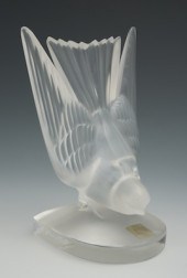 A Lalique Crystal Sparrow Masc