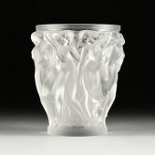 A LALIQUE FROSTED CRYSTAL "BAC