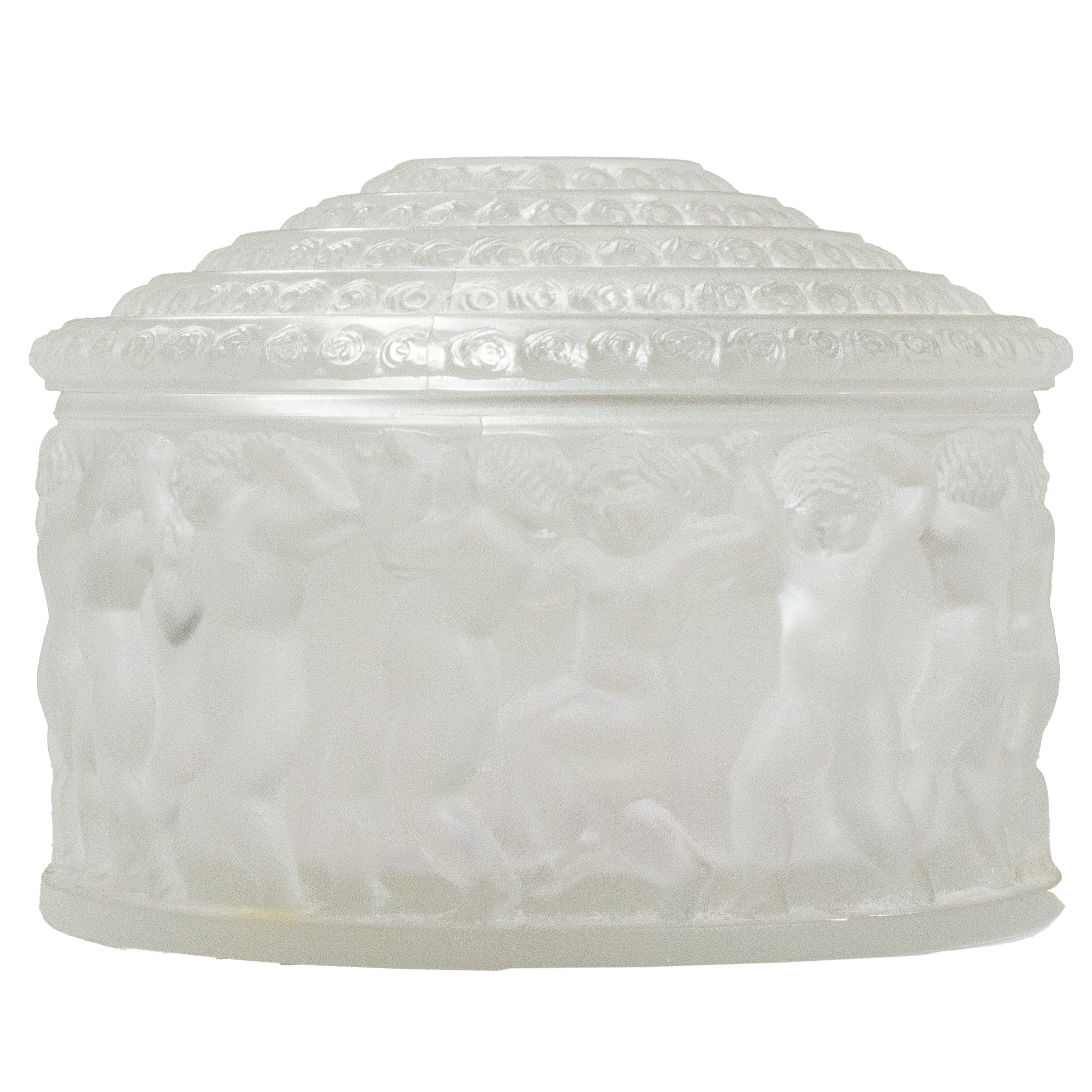 A LALIQUE GLASS POWDER BOX IN THE