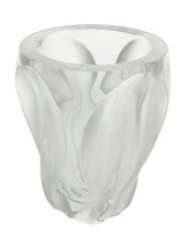 A LALIQUE "INGRID" VASEA Laliq
