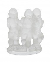 A LALIQUE "LUXEMBOURG" CRYSTAL
