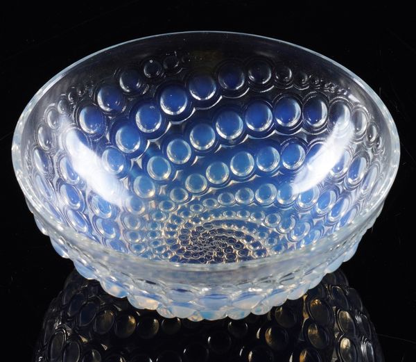 A LALIQUE `VOLUTES' OPALESCENT