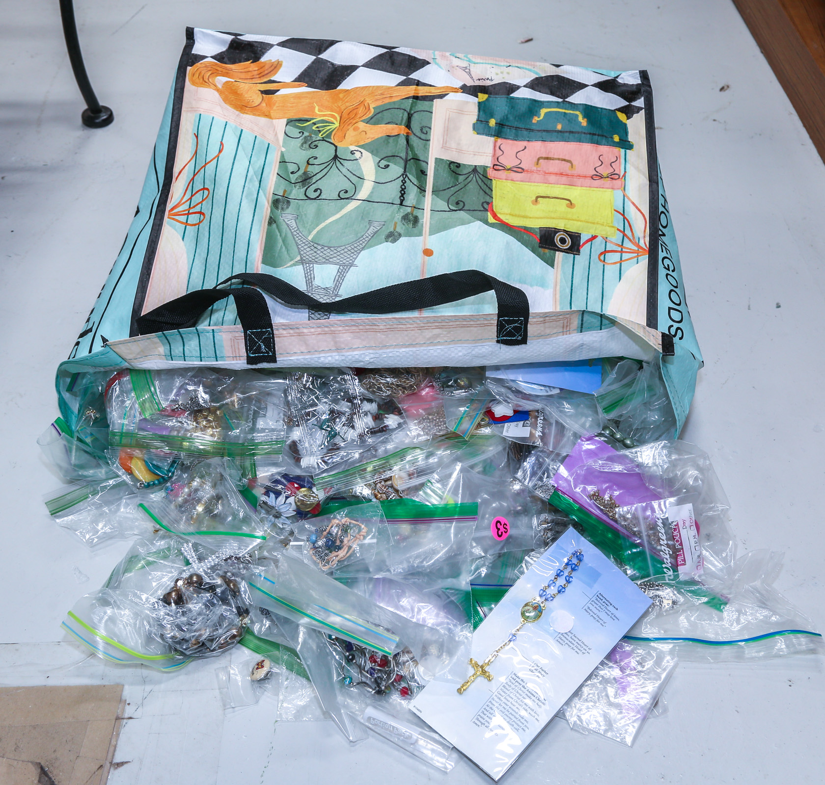 A LARGE BAGGED COLLECTION OF