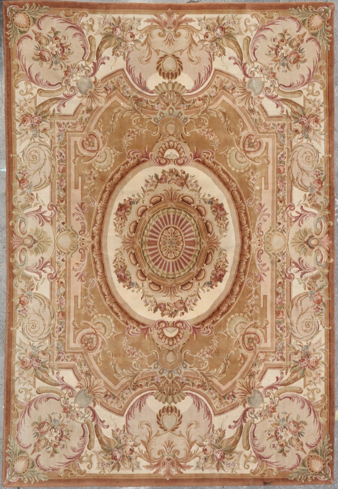 A LARGE CARPETA large