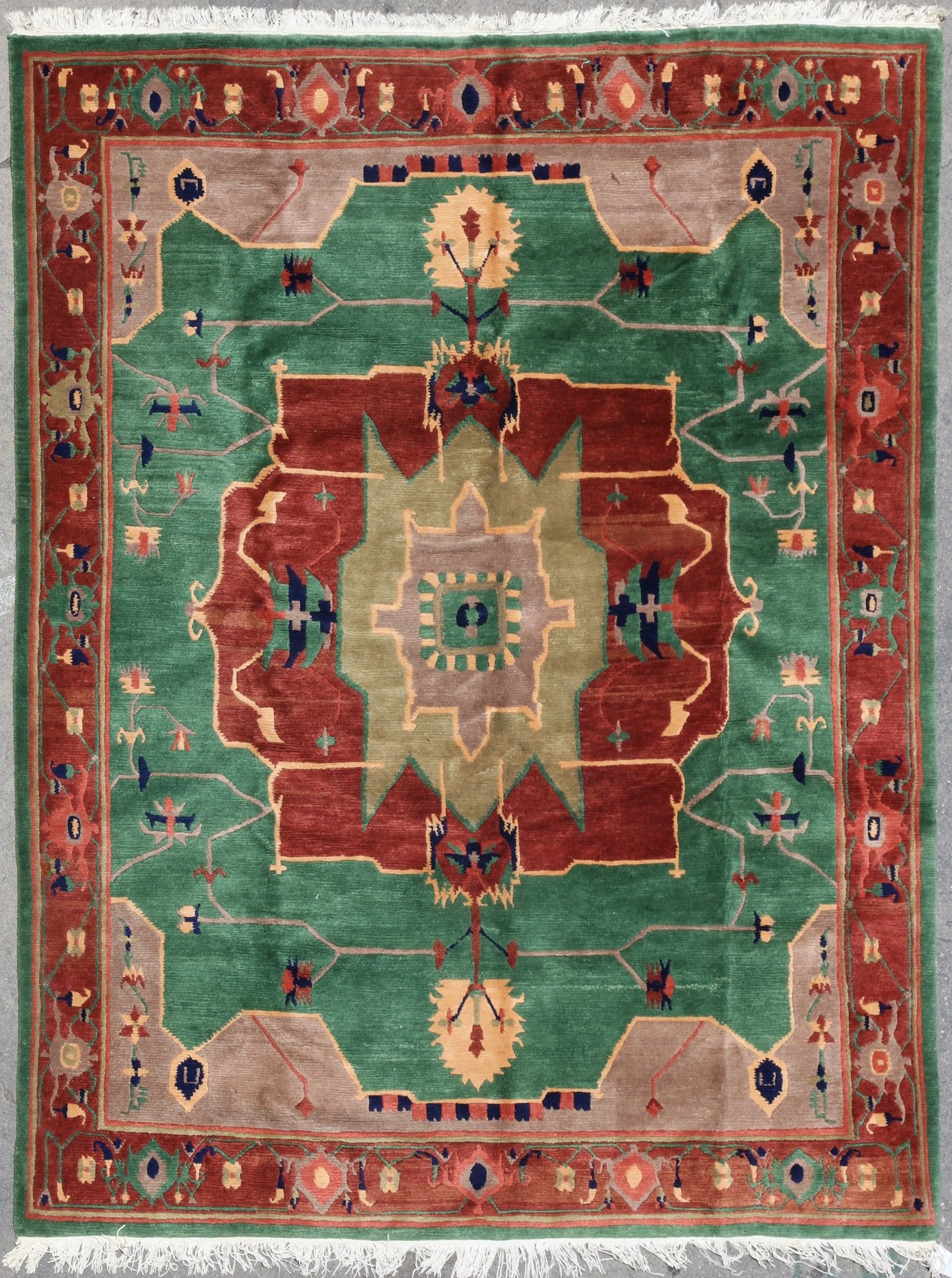 A LARGE CARPETA large