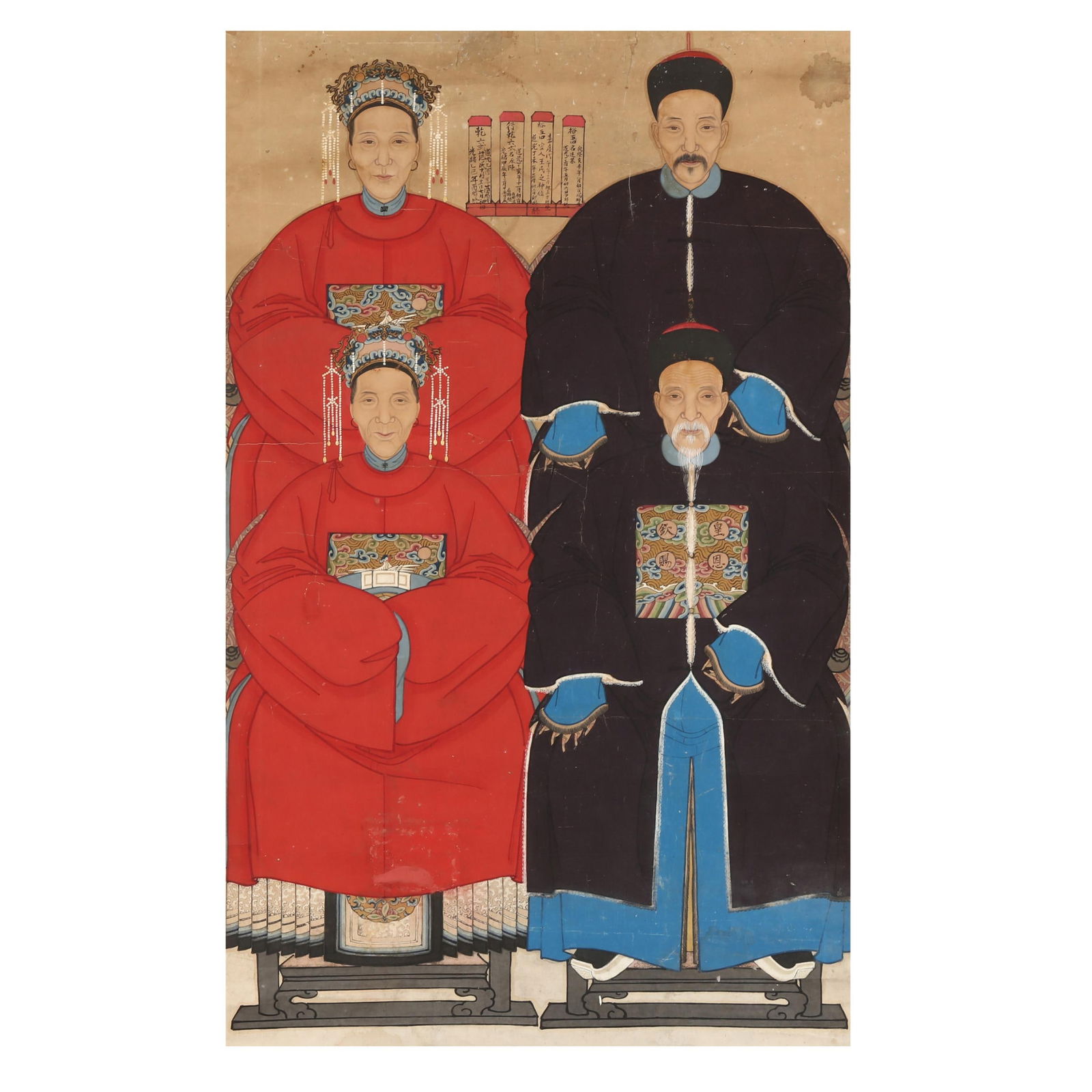 A LARGE CHINESE ANCESTOR FAMILY