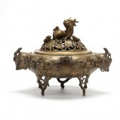 A LARGE CHINESE BRASS CENSER W