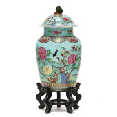 A LARGE CHINESE FAMILLE ROSE T