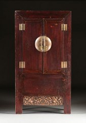 A LARGE CHINESE PAINTED AND PA