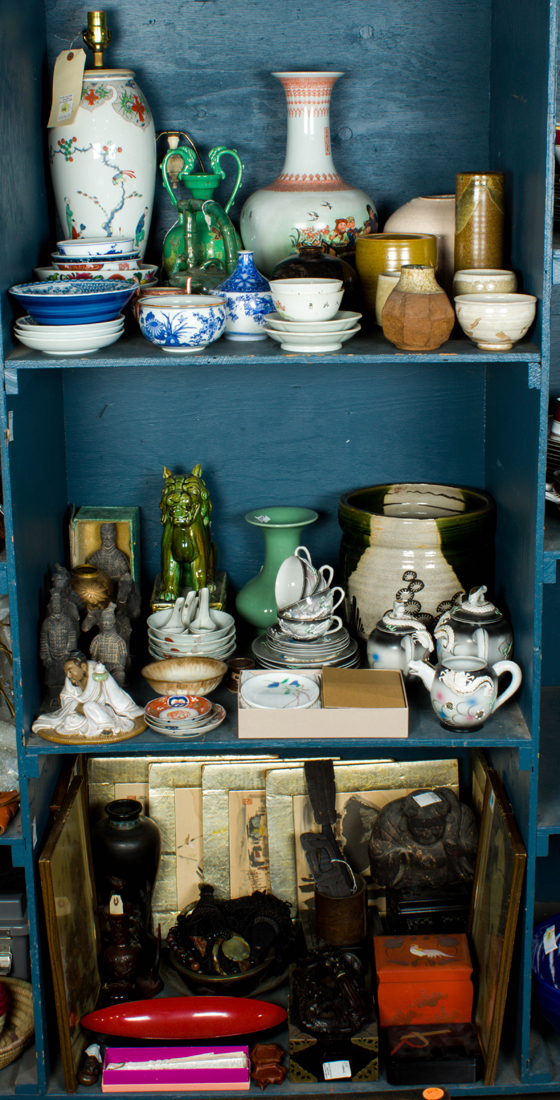 A LARGE COLLECTION OF ASIAN