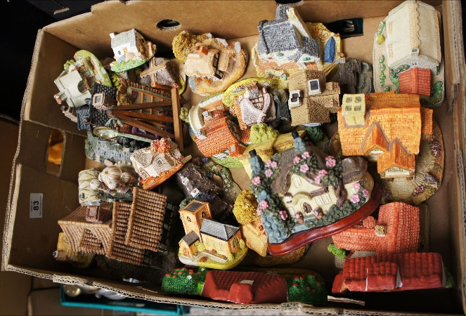 A large collection of Lilliput Lane