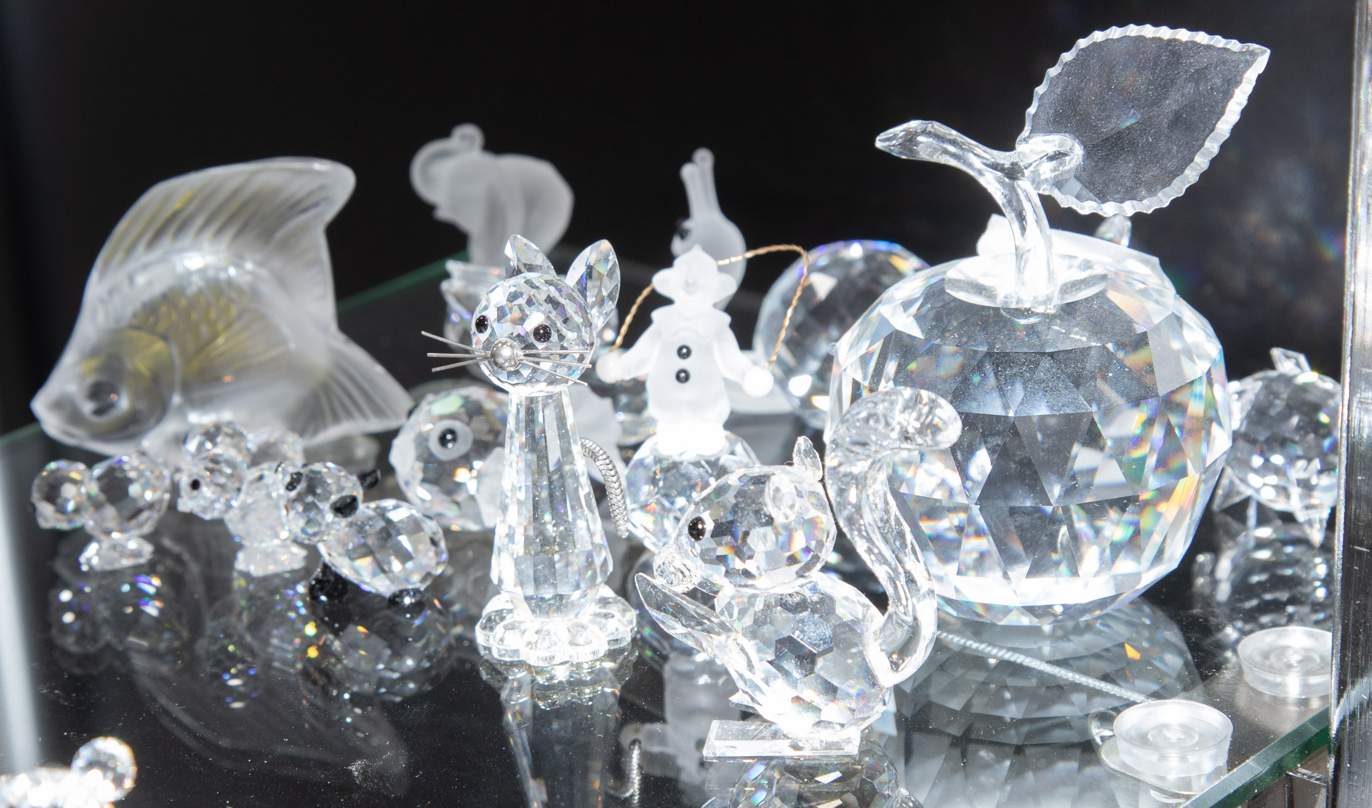 A LARGE COLLECTION OF SWAROVSKI
