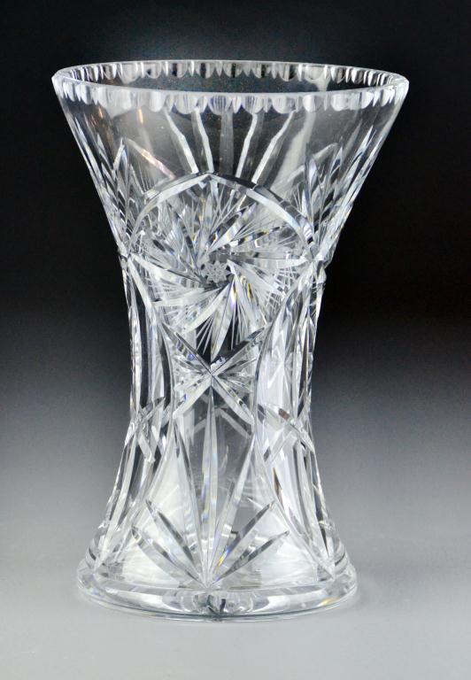 A Large Cut Crystal VaseFinely