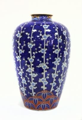 A large decorative Japanese ovoid