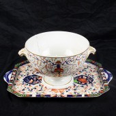 A LARGE DERBY PORCELAIN SERVIN