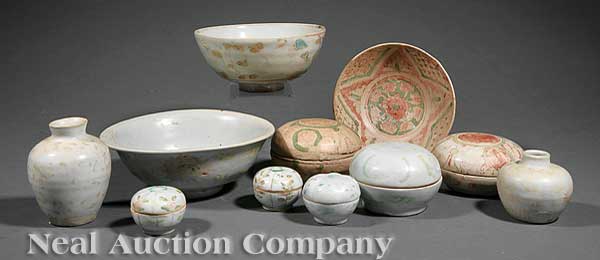 A Large Group of Chinese