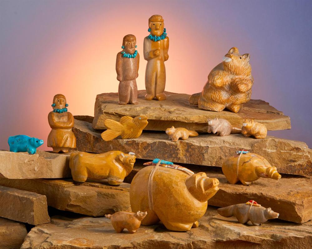 A LARGE GROUP OF ZUNI STONE