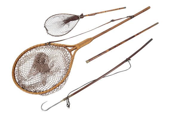 A LARGE HICKORY SALMON NET late