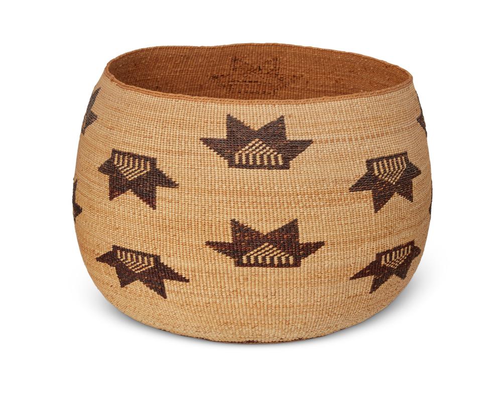 A LARGE HUPA/YUROK/KARUK BASKETA