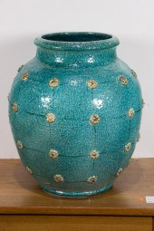 A LARGE ITALIAN CERAMICA ND DO