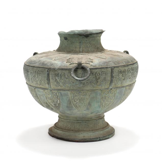 A LARGE JAPANESE ARCHAIC VESSEL