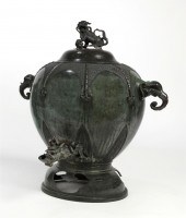 A LARGE JAPANESE BRONZE SAMOVA