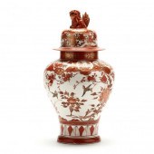 A LARGE JAPANESE PORCELAIN KUT