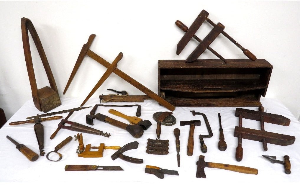 A LARGE LOT OF ANTIQUE TOOLSFrom