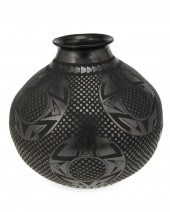A LARGE MATA ORTIZ POTTERY VES