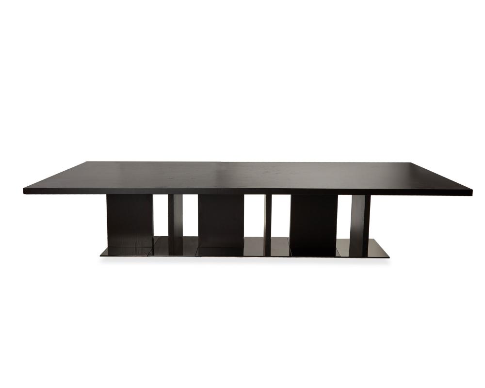 A LARGE MINOTTI DINING TABLEA large