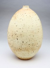 A large Otto Heino cream glaze