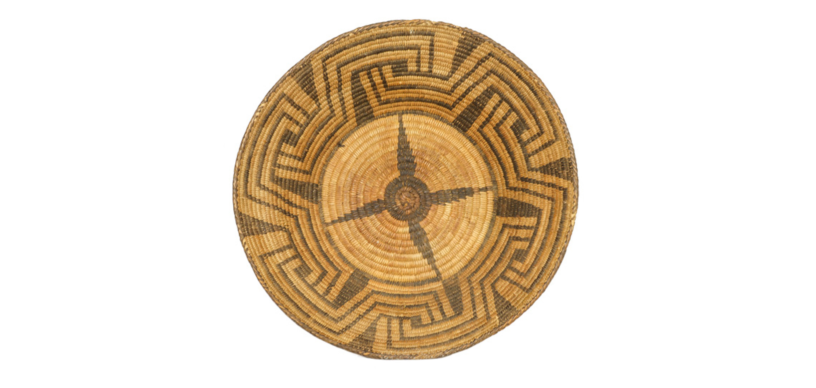 A LARGE PIMA BASKET WITH FRET
