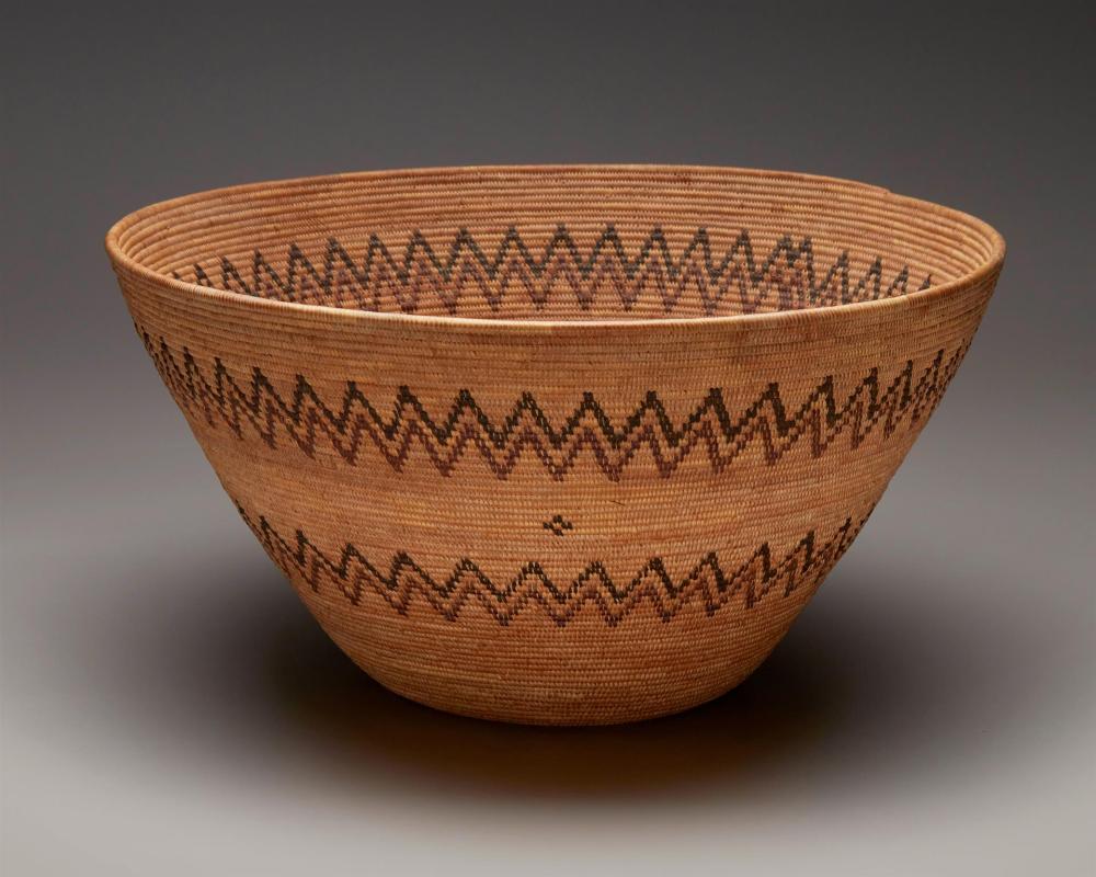 A LARGE POLYCHROME YOKUTS MUSH BOWL