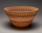 A LARGE POLYCHROME YOKUTS MUSH